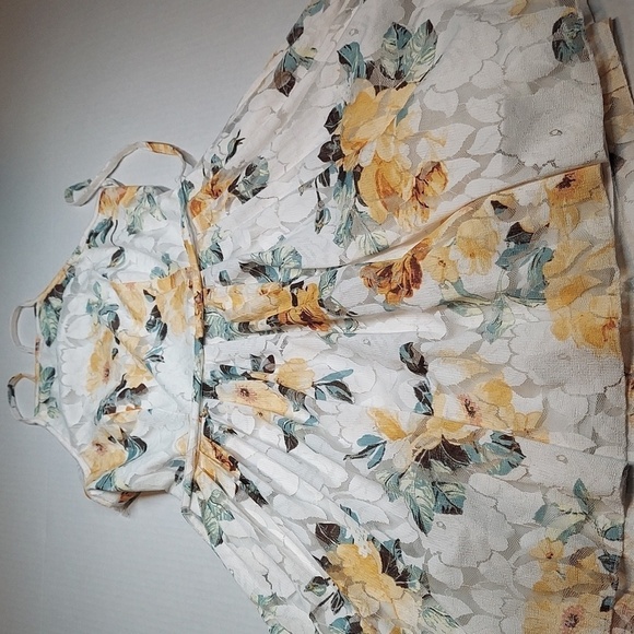 Bailey Blue ace White and Golden Yellow Floral Dress Size M - Picture 4 of 9